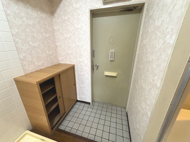 玄関　室内洗濯機置場