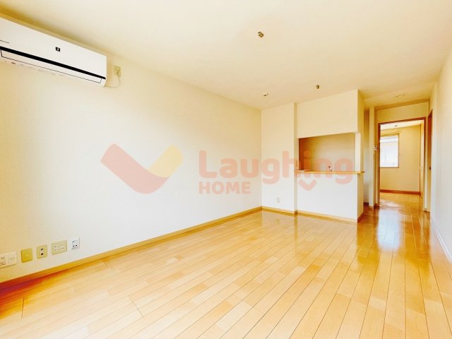 居室・リビング　こちらのリビングで趣味の時間をお楽しみください