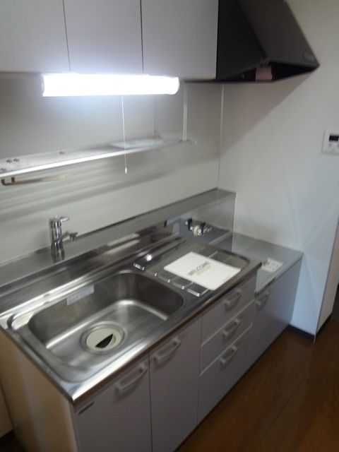 キッチン　コンロはお好きなものをご用意ください