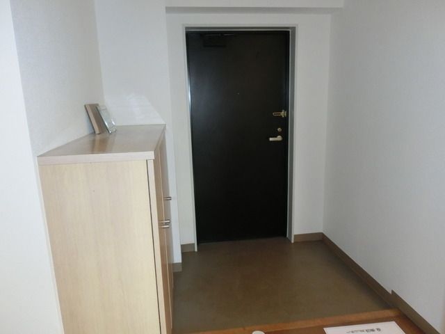 玄関　★広い玄関スペースです★