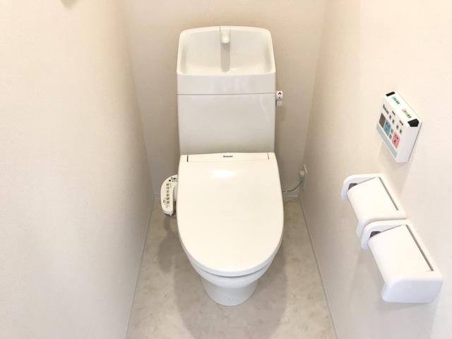 トイレ　シャワー付トイレ