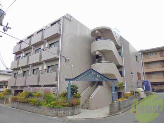 中学校　吹田市立第一中学校（中学校）まで865m