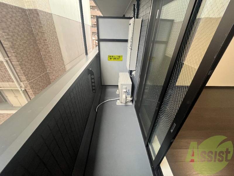 バルコニー　同仕様施工物件、ルームカラーがホワイトになります。