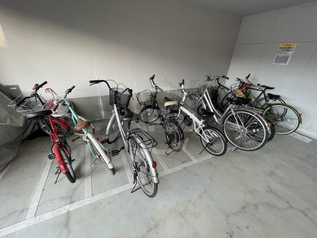 その他共有部分　ウイングコート阿波座　駐輪場