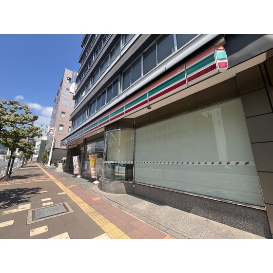 コンビニ　セブンイレブン長野南石堂町店（コンビニ）まで287m