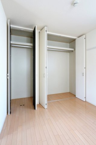 収納　参考写真（同物件別部屋）