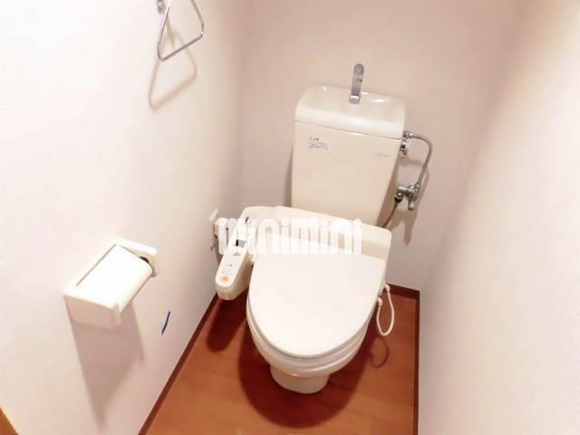 トイレ　温水洗浄便座です。