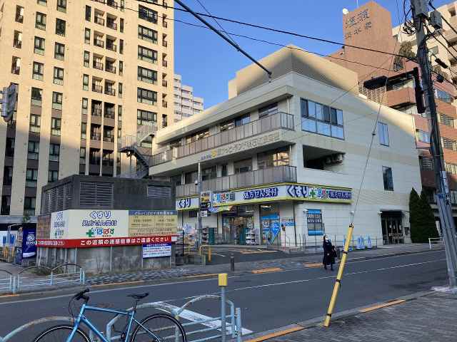 ドラックストア　どらっぐぱぱす 明石町店（ドラッグストア）まで100m