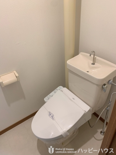 トイレ　別部屋参考画像。現況優先です。