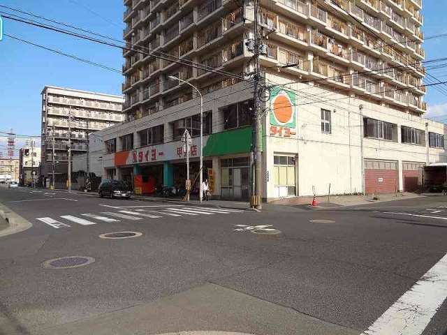 スーパー　タイヨー甲突店（スーパー）まで337m