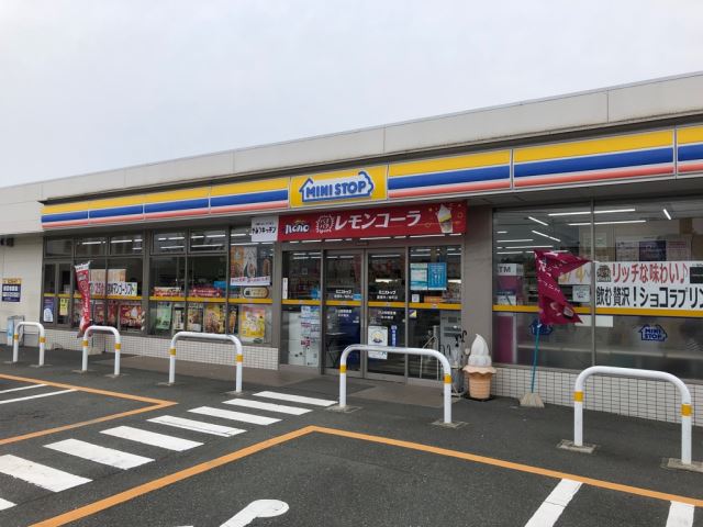 コンビニ　ミニストップ神ノ輪（コンビニ）まで220m