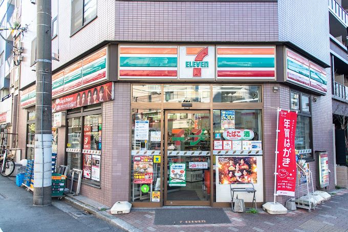 コンビニ　セブンイレブン 墨田菊川店（コンビニ）まで50m