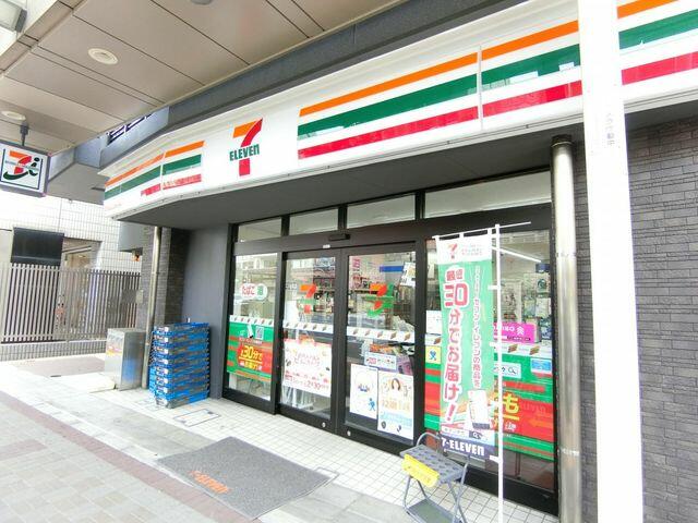 コンビニ　セブンイレブン江東亀戸4丁目店（コンビニ）まで244m