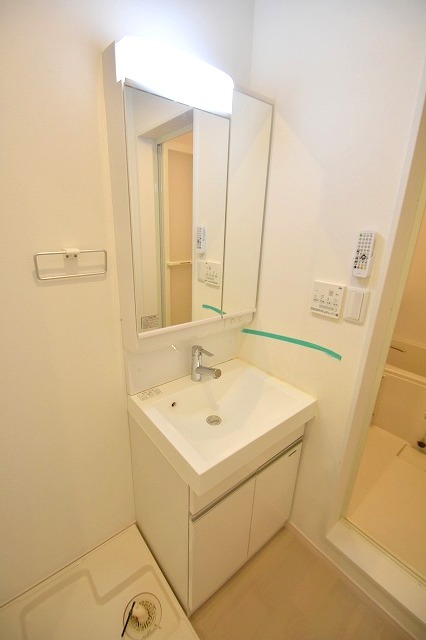 洗面設備　独立洗面化粧台