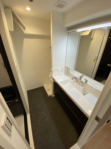 洗面設備　インプルーブ天満橋　洗面脱衣室