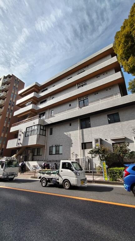 病院　医療法人徳州会山内病院（病院）まで611m