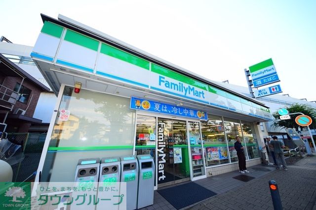 コンビニ　ファミリーマート松山いずみ中央店（コンビニ）まで580m