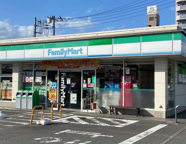 コンビニ　ファミリーマート厚木恩名店（コンビニ）まで348m