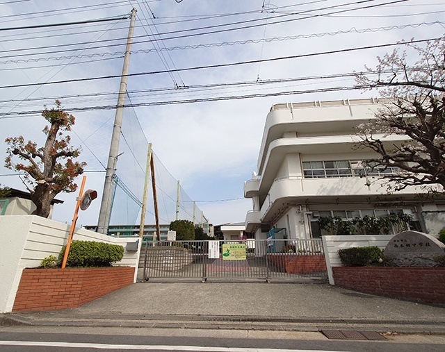 中学校　横浜市立西本郷中学校（中学校）まで1743m