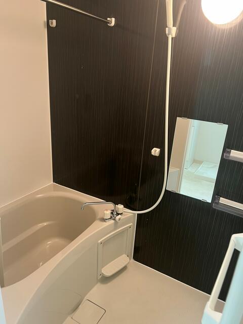 バス・シャワールーム　?