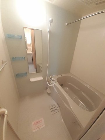 バス・シャワールーム　ゆったり過ごせるお風呂です