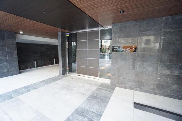 エントランス　エントランス