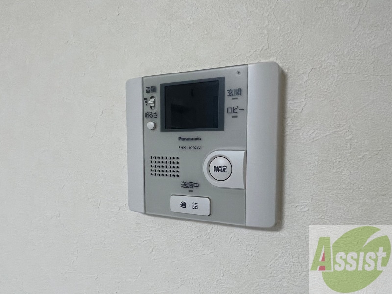 セキュリティ　ＴＶモニター付インターホンです。来客者の顔が見えるので安心！