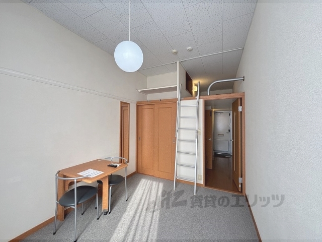 居室・リビング　洋室