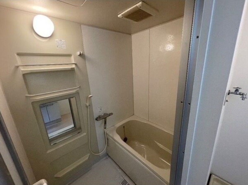 バス・シャワールーム　図面と現状に相違がある場合には現状を優先