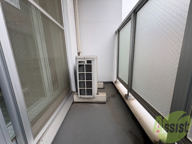 バルコニー　バルコニーです。洗濯物を干したり一息ついたりできますね！