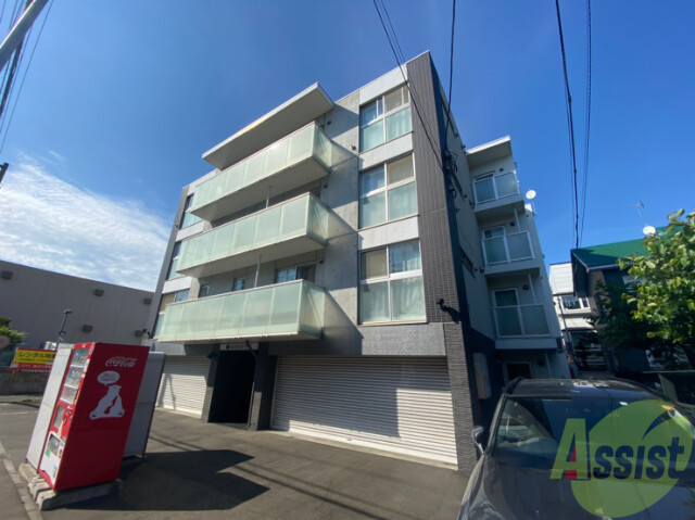 建物外観　札幌市中央区北１２条西「ＲＥＧＵＬＵＳ桑園」