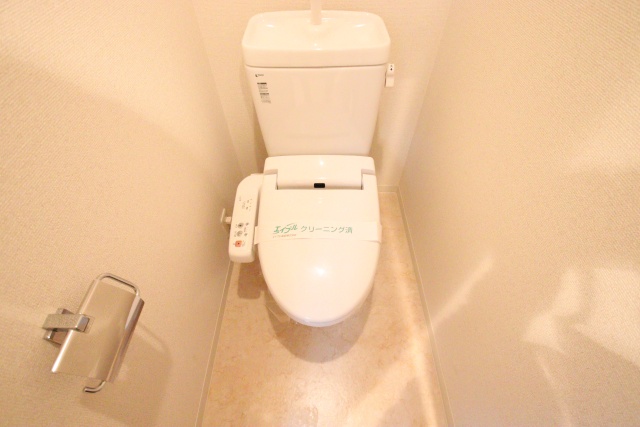 トイレ　※別号室の参考写真です※