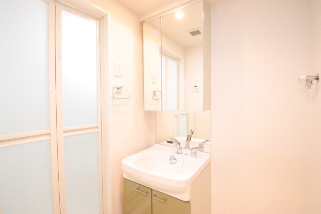 洗面設備　※別号室の参考写真です※