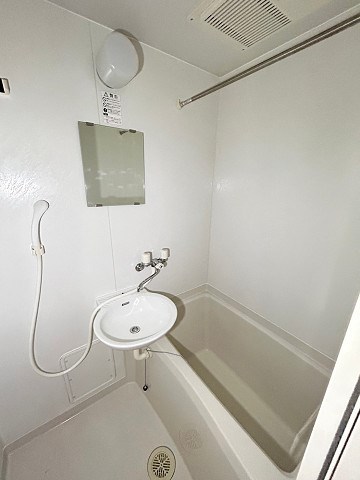 バス・シャワールーム　お風呂です