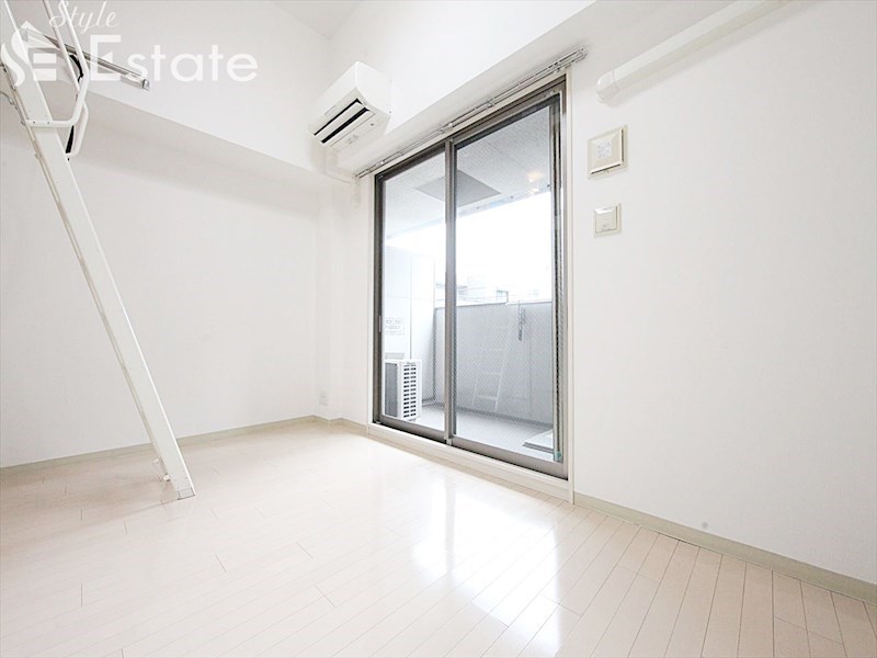 居室・リビング　内装