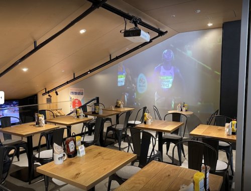 飲食店　STADIUMCAFE（飲食店）まで887m