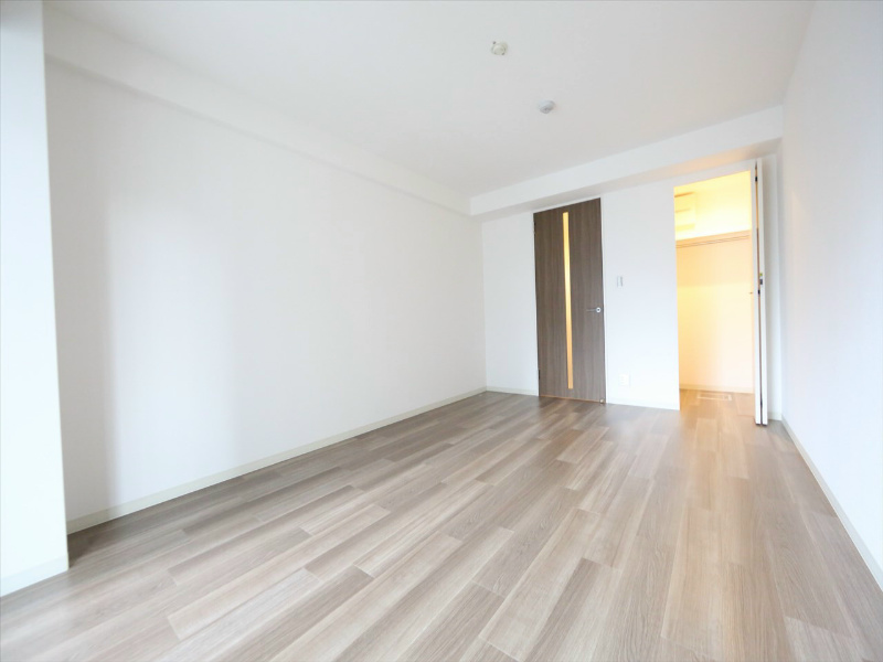 その他部屋・スペース　洋室9.5帖　ウォークインクローゼット（収納充実してます）