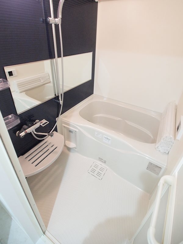 バス・シャワールーム　高級感のあるお風呂です♪