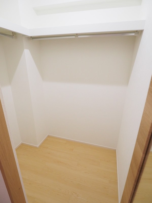 収納　収納も充実ウォークインです♪