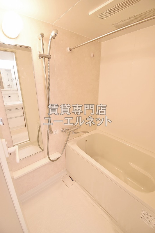 バス・シャワールーム　浴室