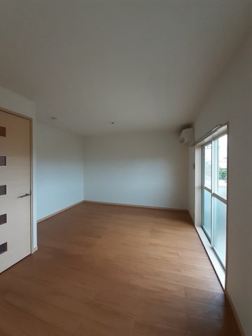 居室・リビング　ゆったりとした居間です