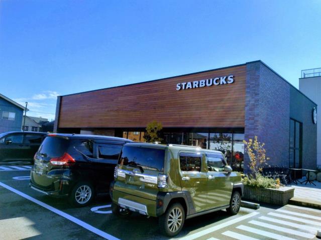 飲食店　スターバックスコーヒー高岡泉町店（飲食店）まで578m