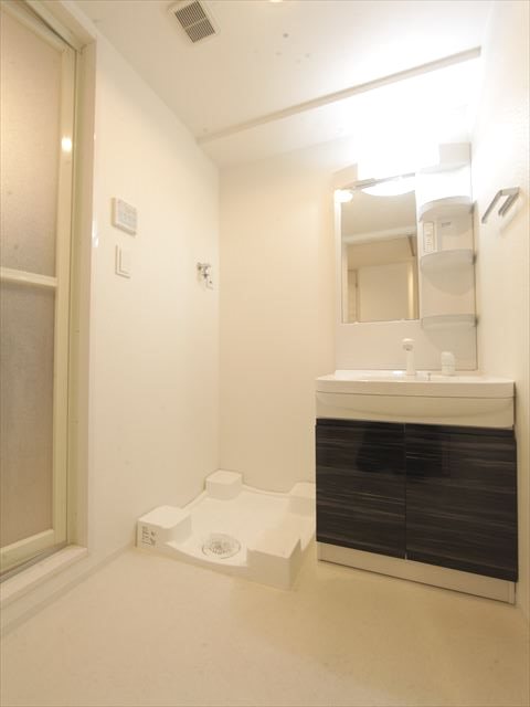 洗面設備　独立洗面台（シャンプードレッサー付）