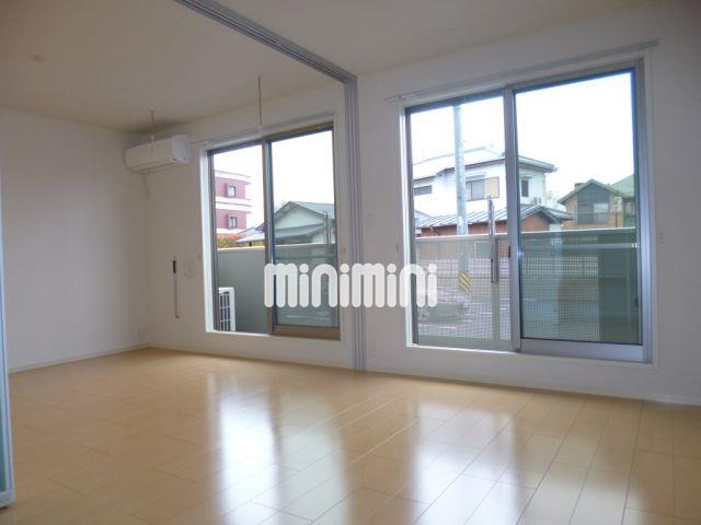 居室・リビング　南向きで明るいお部屋