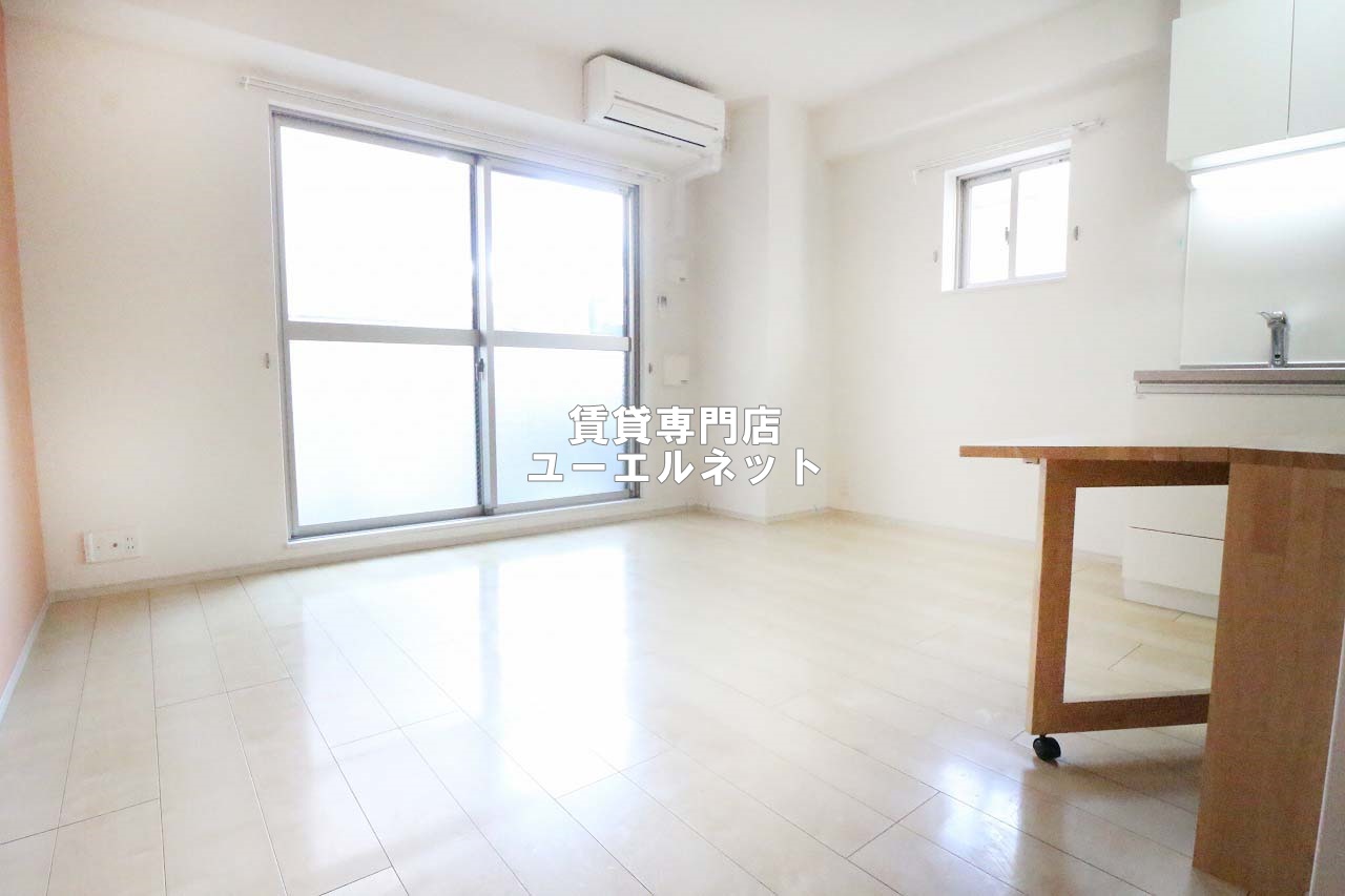 居室・リビング　ゆったりとくつろげる、落ち着きのある居室空間です