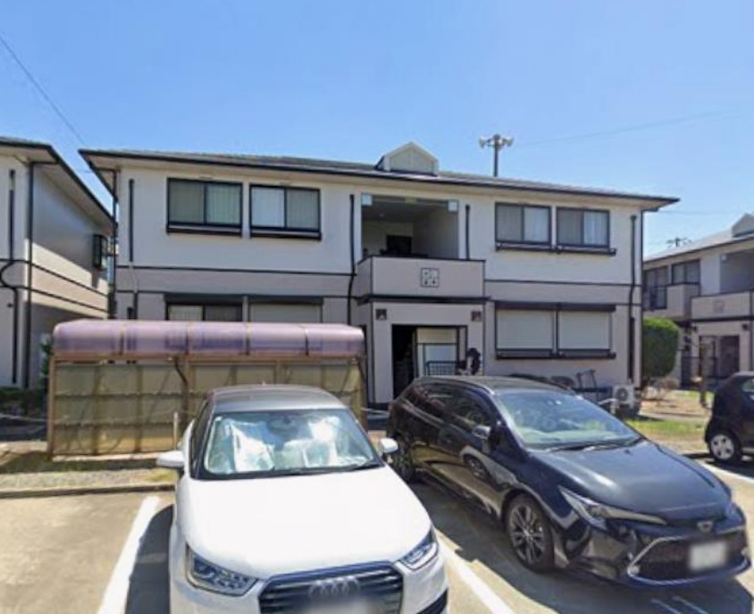 建物外観　賃料に駐車場１台込♪