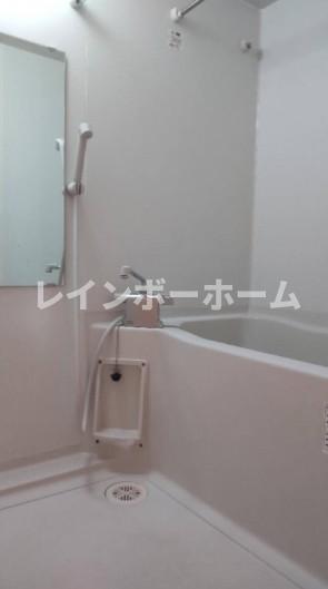 バス・シャワールーム　お風呂で日々の疲れを落としましょう