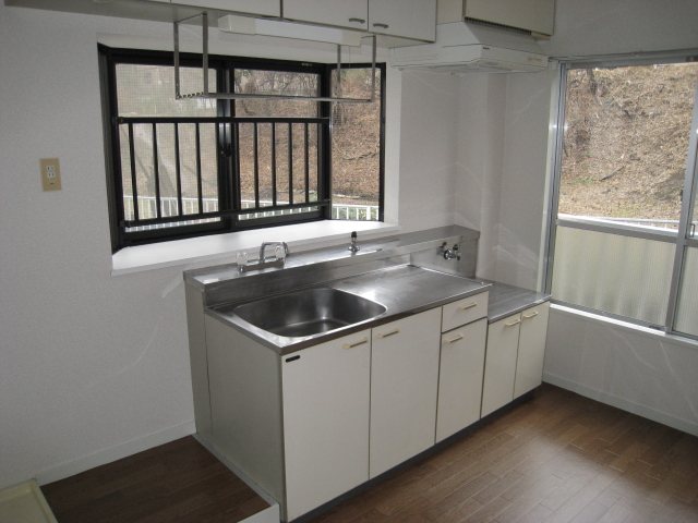 キッチン　明るいキッチン