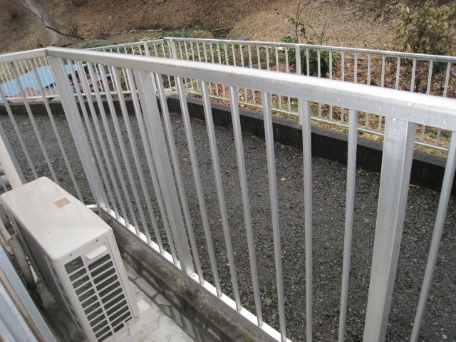 バルコニー　南西向きのベランダ