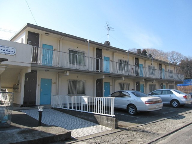 駐車場　敷地内駐車場有